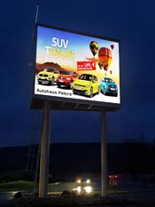 Werbeagentur Wassenberg Werbetechniker Wassenberg Werbeturm mit Display Montage Wassenberg